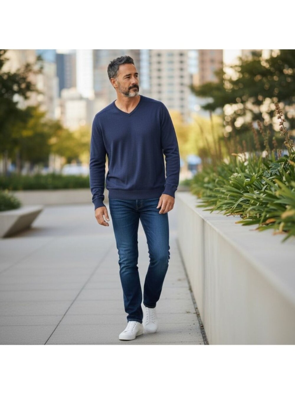 Vintage Anthology Mens Sweater Small Silk Navy Blue V-Neck Long Sleeve Sweater